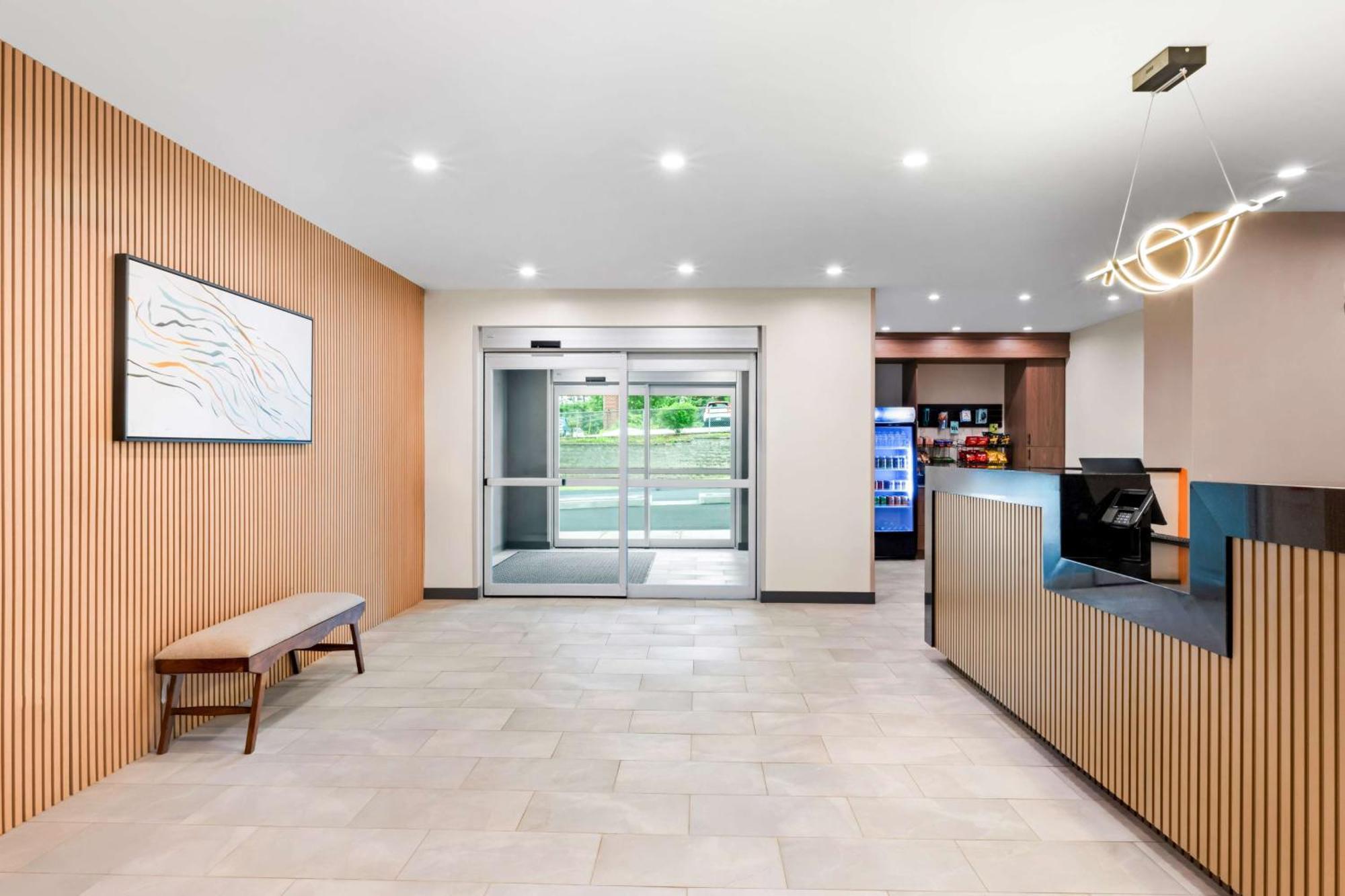Best Western Niantic - New London, Mystic Area Exterior photo