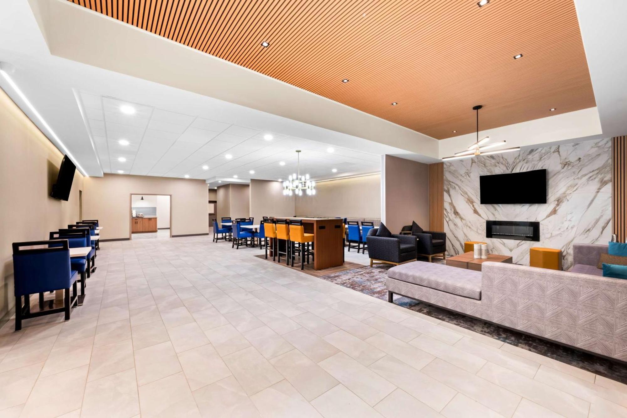 Best Western Niantic - New London, Mystic Area Exterior photo