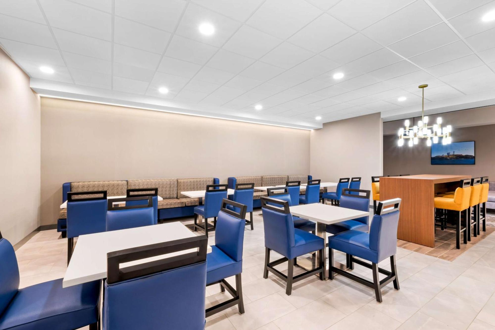 Best Western Niantic - New London, Mystic Area Exterior photo