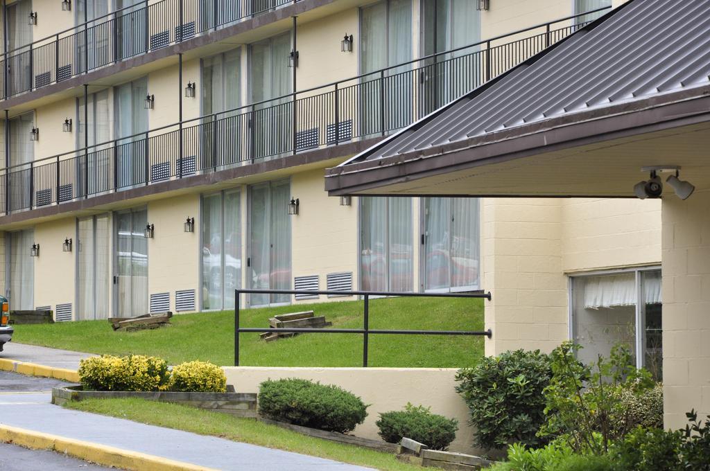 Best Western Niantic - New London, Mystic Area Exterior photo